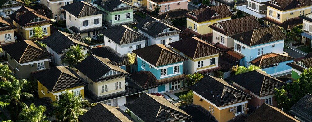 Neighborhood councils with an evoting app - Eligo